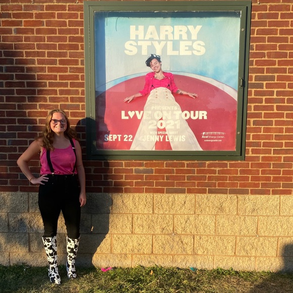 Meet your Posher, Autumn - Picture 1 of 1